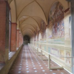 The cloisters contain priceless frescoes by Luca Signorelli and Antonio Bazzi depicting the life of Saint Benedict. We were the only admirers here this day.