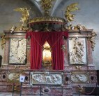 When you go back to a place during a different time of year, you see different things. In the Frari Church a relic was displayed in this Baroque altar that is only open during Holy Week. It is said to be the blood of Christ.